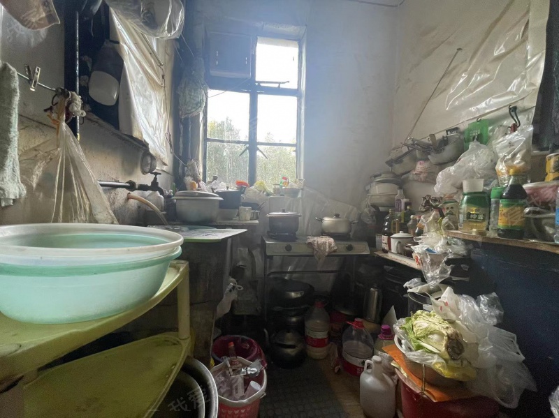 中华门 雨花一村 中间楼层 全明南北2房 纯毛坯 价格好谈二手房