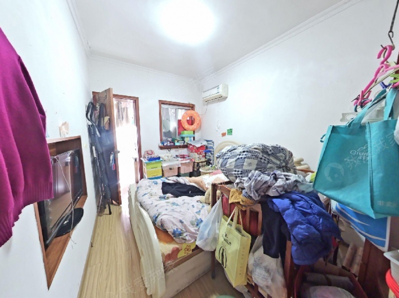 江宁万达，南京江宁医院住宅区，居家两室，家电齐全。二手房