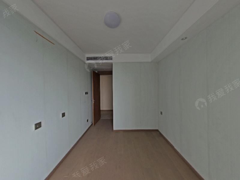 河西南 鲁能公馆（秦新名邸）精装自住三室二厅 双南外二手房
