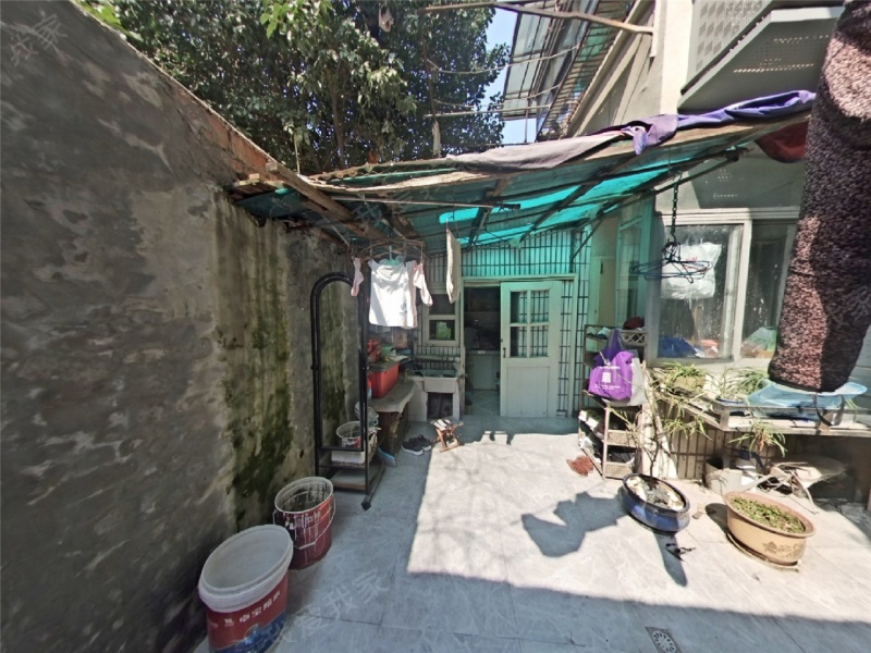 凤凰西街汉中门大街凤凰街三房带院子诚售 采光好不临街有车位