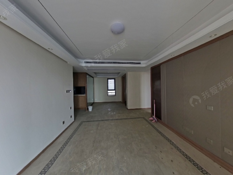 河西南 鲁能公馆（秦新名邸）精装自住三室二厅 双南外二手房