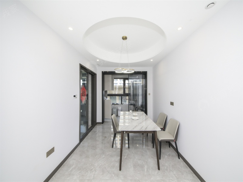 自住装修80万， 业主诚心出售，看中价格可谈，苏州湾景苑西区二手房