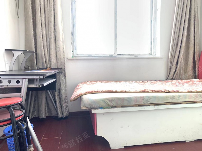 新上银城花园北片三室一厅 小区中间位置 视野非常开阔二手房