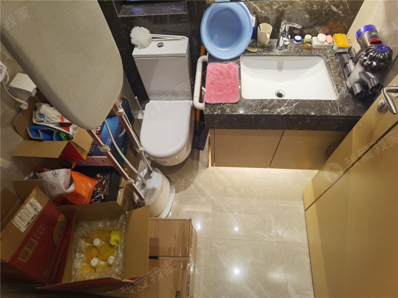 马群 银城君颐东方 二室二厅 精装修中央空调带地暖 楼层好二手房