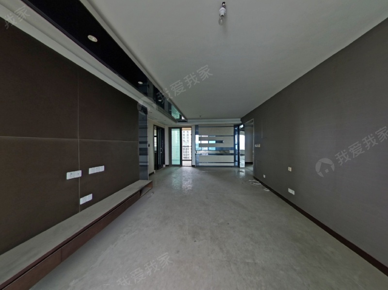 藏龙御景三室 环境优美 居住适宜 随时看房二手房