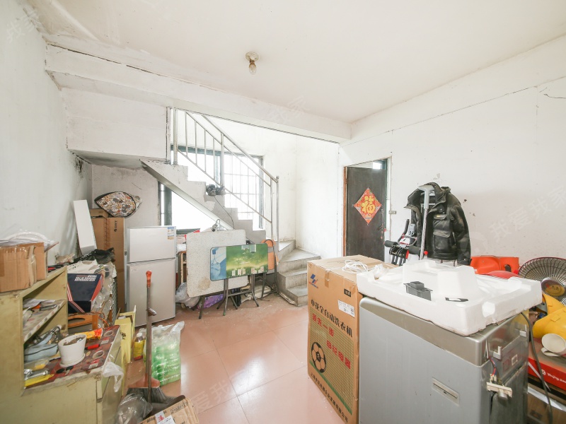 新上塘南新村复式好房，送8平车库，单价1.7万，大四房 诚售