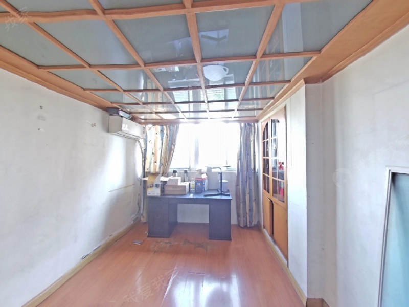 LA29本部小怡景花园 峨嵋岭大三房牌楼巷三室二厅不占二手房