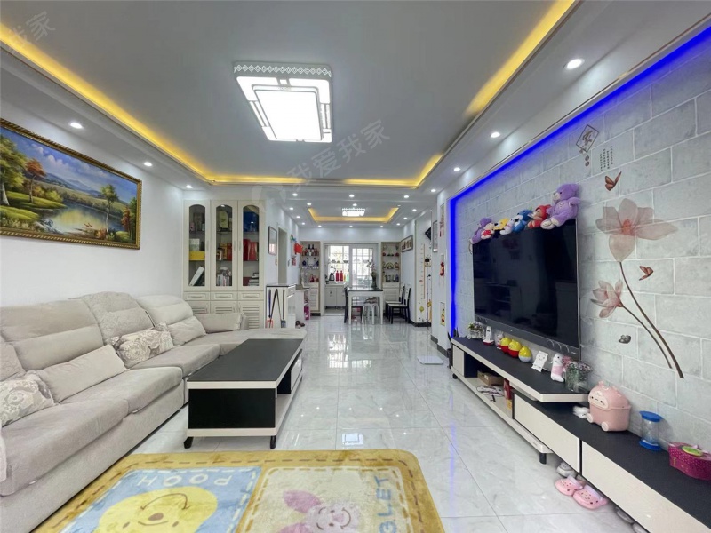 S6底贴口，婚装，全新品质装修，品牌家电送，中间4楼二手房