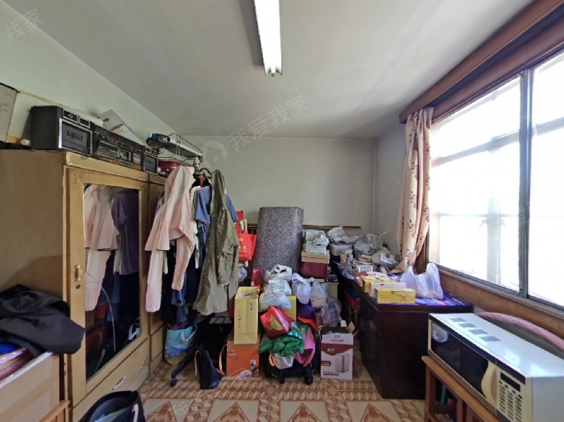 合班村三室一厅一号 线，迈皋桥广场 户型方正二手房