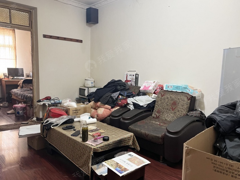 凤栖苑二室一厅小区中间位置不临街，楼层好采光佳二手房