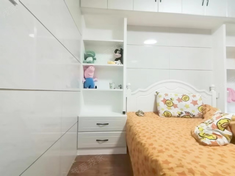 明发新城中心二室二厅二手房