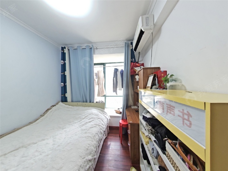 明发滨江新城大三期三室二厅精装修 拎包入住二手房