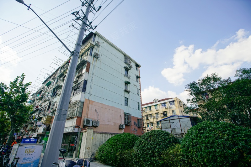 日晖六村