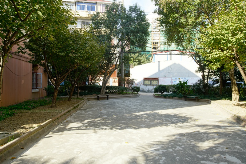日晖六村