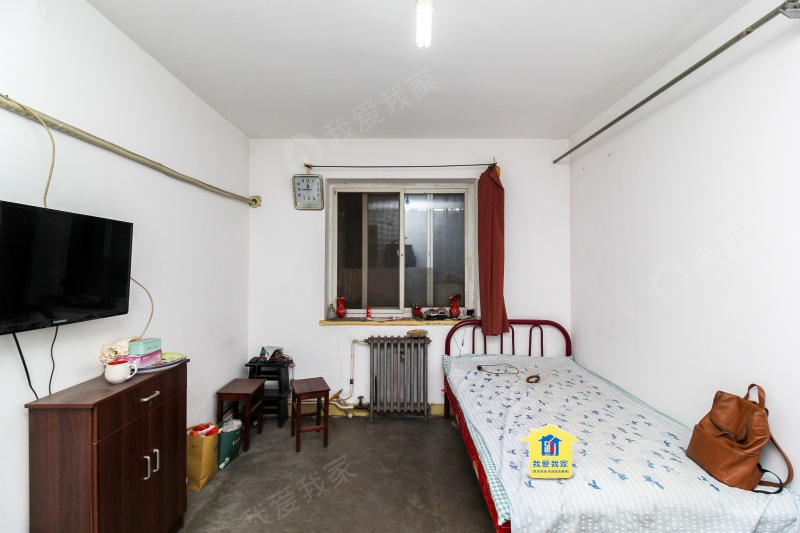 三江里精致 一居室 一楼 老人特选房源 私产房能贷款