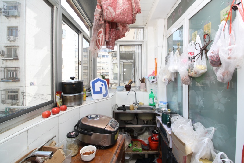 屏花里 一室 可贷款 倍好二手房